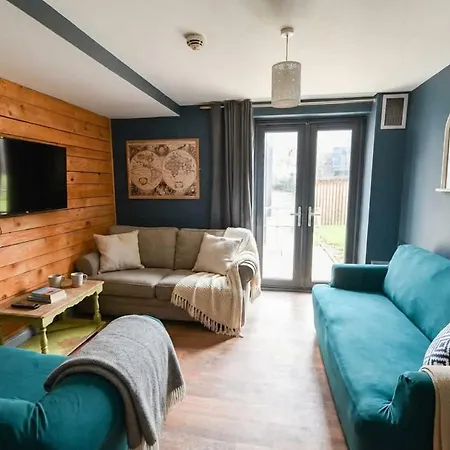 Cosy Budget 2bed Shared Kitchen Leeds (West Yorkshire)