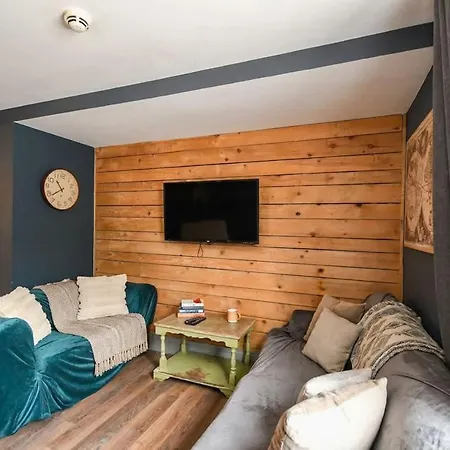 Cosy Budget 2bed Shared Kitchen *