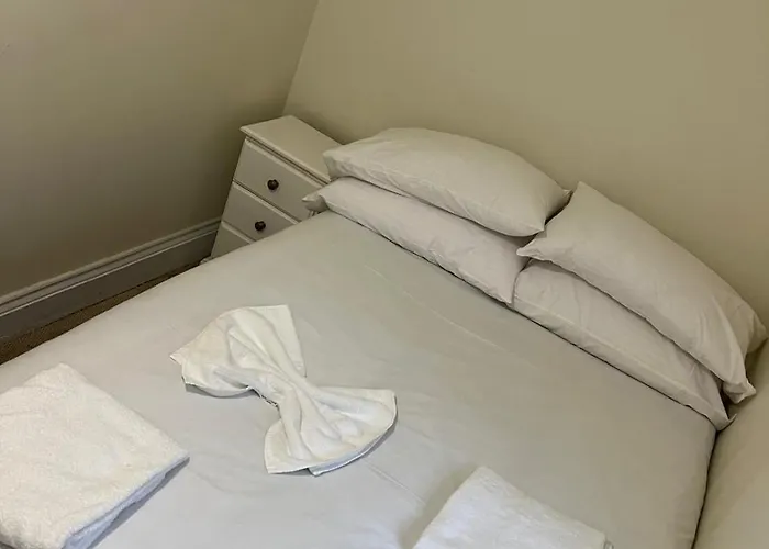 Apartment Cosy Budget 2bed Shared Kitchen *