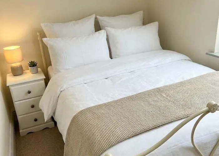 Cosy Budget 2bed Shared Kitchen Apartment Leeds (West Yorkshire)