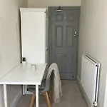 Cosy Budget 2bed Shared Kitchen Leeds (West Yorkshire)