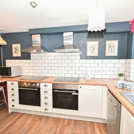 Apartamento Cosy Budget 2bed Shared Kitchen